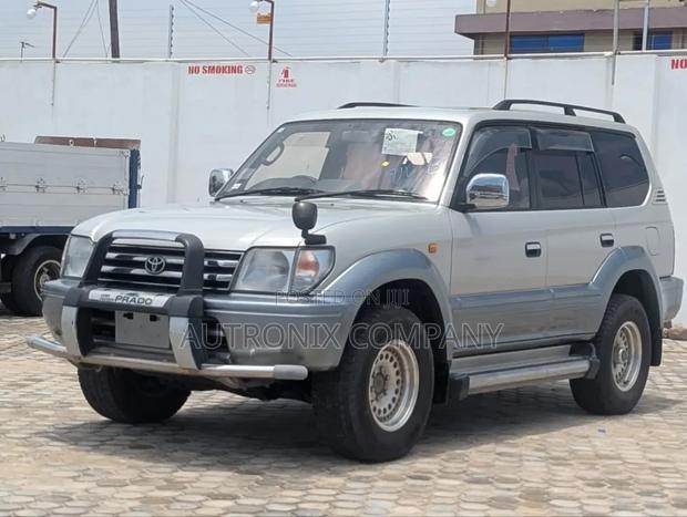 Toyota Land Cruiser Prado 2.7 16V 3dr 1998 Silver