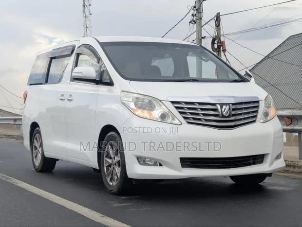 Toyota Alphard 2.4 Petrol AWD 2010 White