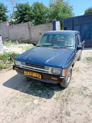 Toyota Hilux 1989 Blue for sale