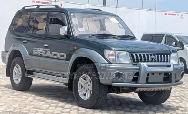 Toyota Land Cruiser Prado 1999 Gray