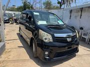 Toyota Noah 2.0 143hp FWD (7 Seater) 2010 Black for sale