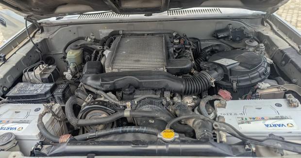 Toyota Land Cruiser Prado 2002 Silver