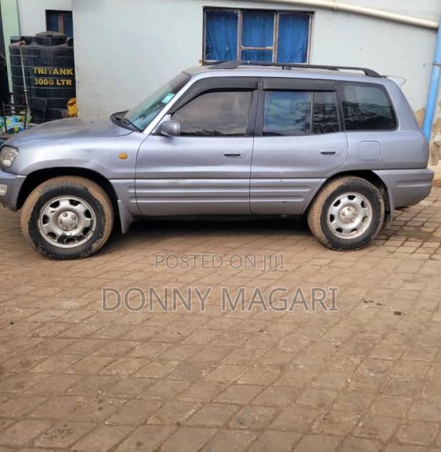 Toyota RAV4 1999 Silver