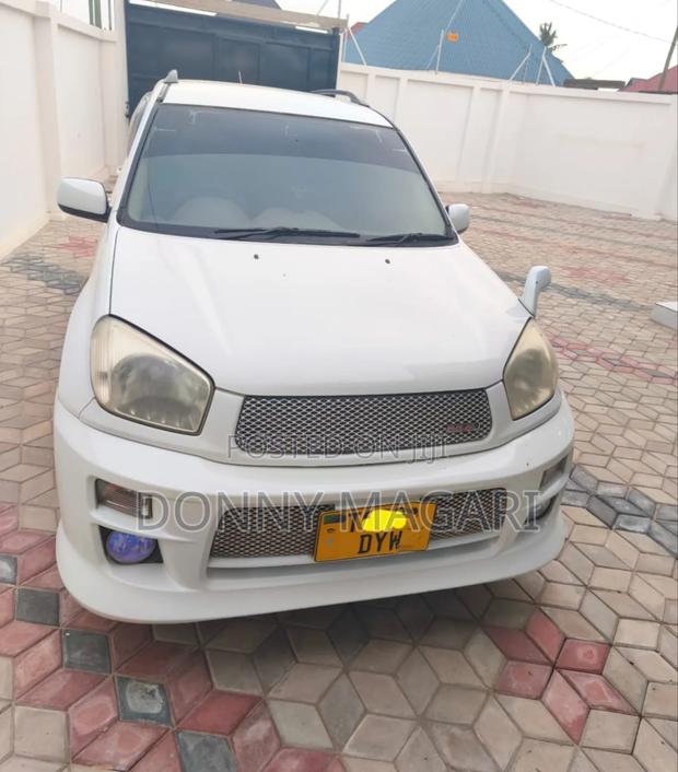 Toyota RAV4 2005 White