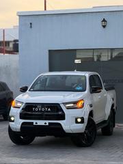 Toyota Hilux 2023 Pearl for sale