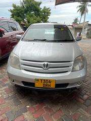 Toyota IST 2004 Silver for sale