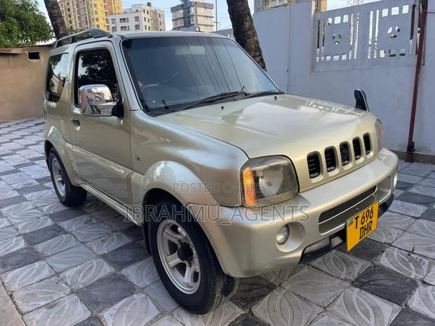 Suzuki Jimny 2013 Gold