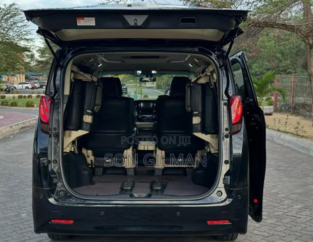 Toyota Alphard 2017 Black