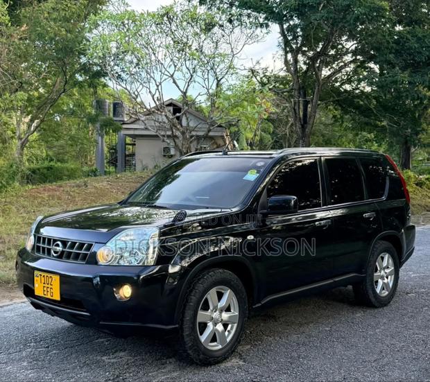 Nissan X-Trail 2.0 Petrol XE 2010 Black