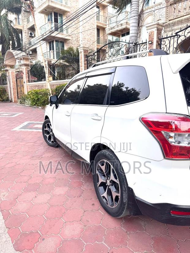 Subaru Forester 2013 Pearl