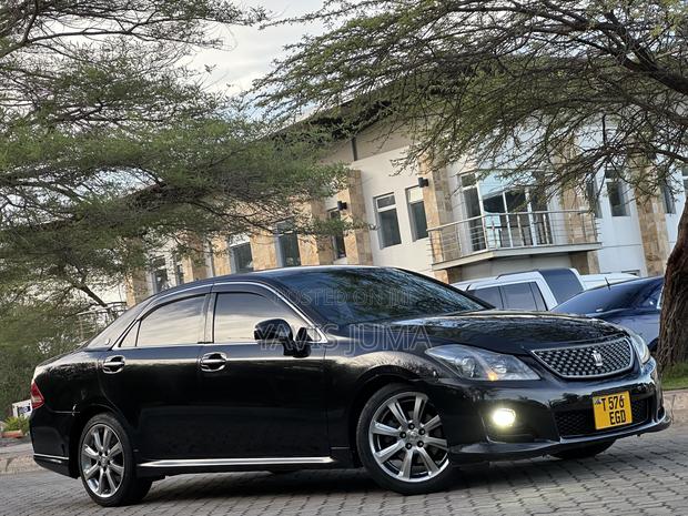 Toyota Crown 2008 Black