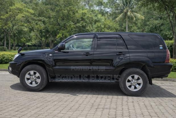 Toyota Hilux Surf 2005 Black