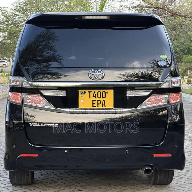 Toyota Vellfire 2013 Black