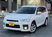 Mitsubishi Outlander 2010 White for sale