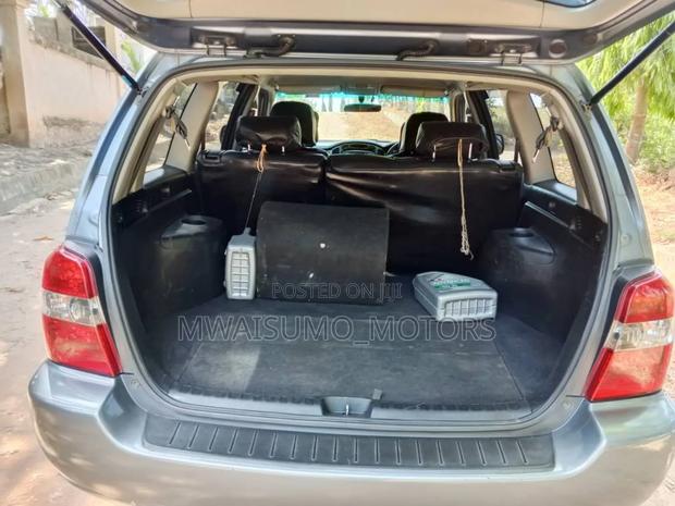 Toyota Passo 2013 Silver