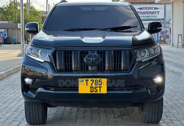 Toyota Land Cruiser Prado 2012 Black