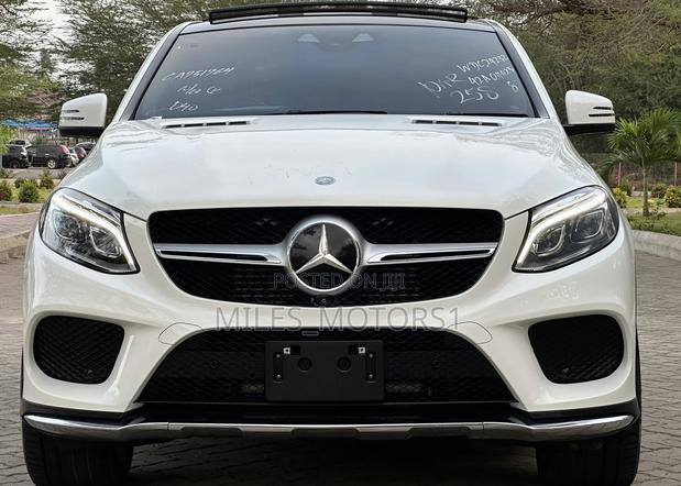 Mercedes-Benz GLE-Class 2016 White