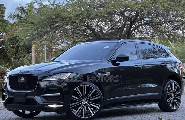 Jaguar F-Pace 2019 Black