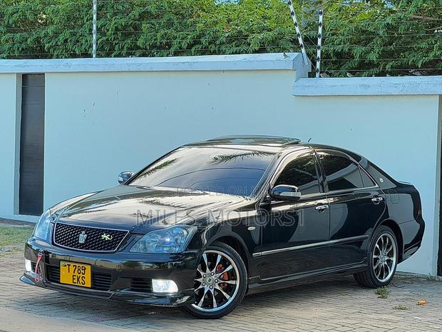 Toyota Crown 2007 Black
