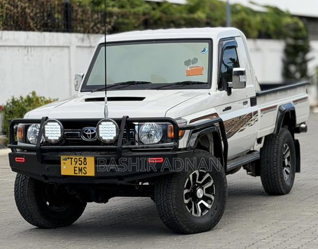 Toyota Land Cruiser 79 Series 2012 White