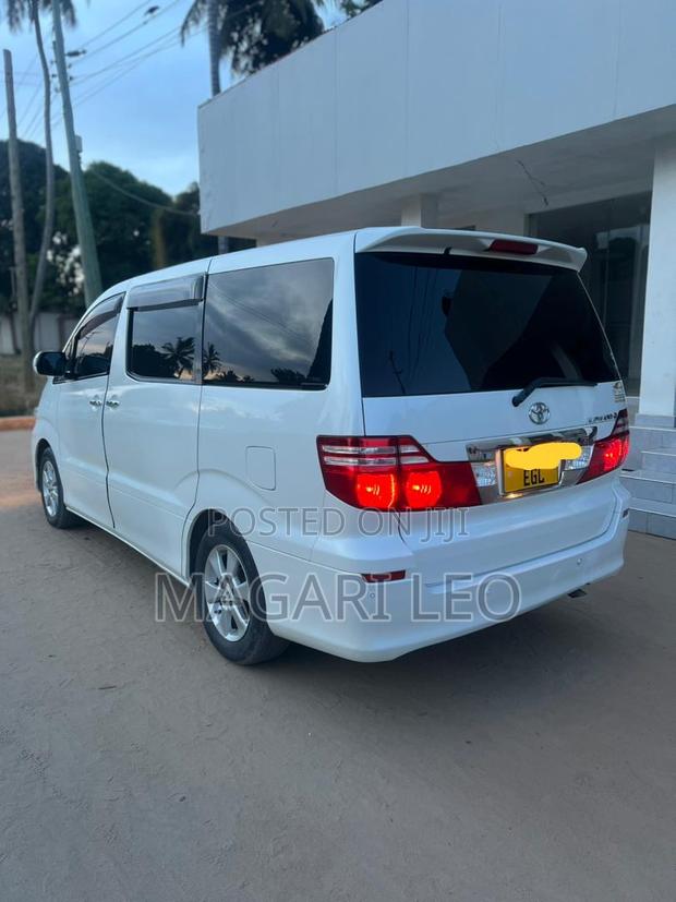 Toyota Alphard 2007 White