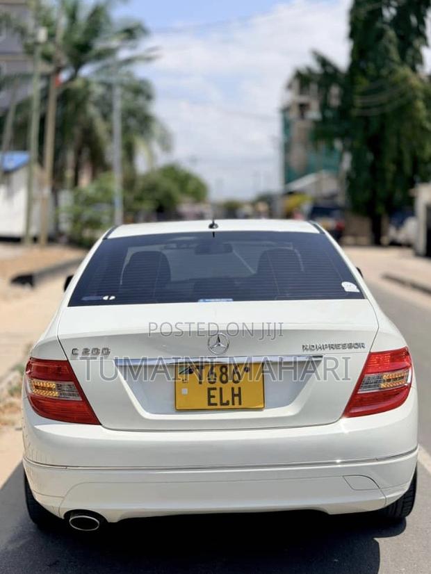 Mercedes-Benz C-Class 2006 White