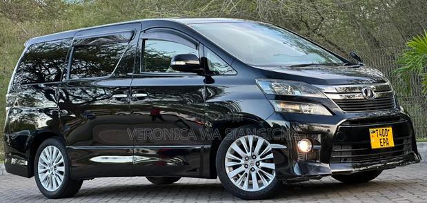 Toyota Vellfire 2013 Black