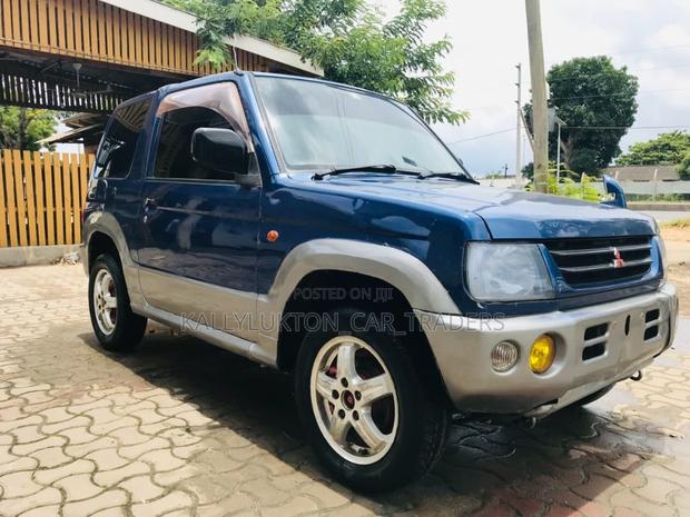 Mitsubishi Pajero Mini 2006 Blue