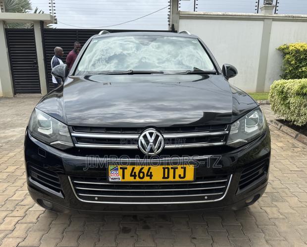 Volkswagen Touareg 2015 Black