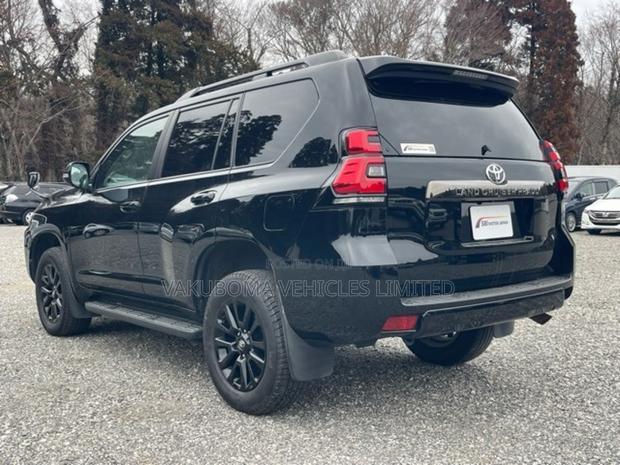 Toyota Land Cruiser Prado 2020 Black