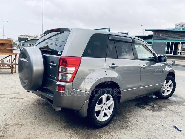 Suzuki Escudo 2008 Gray