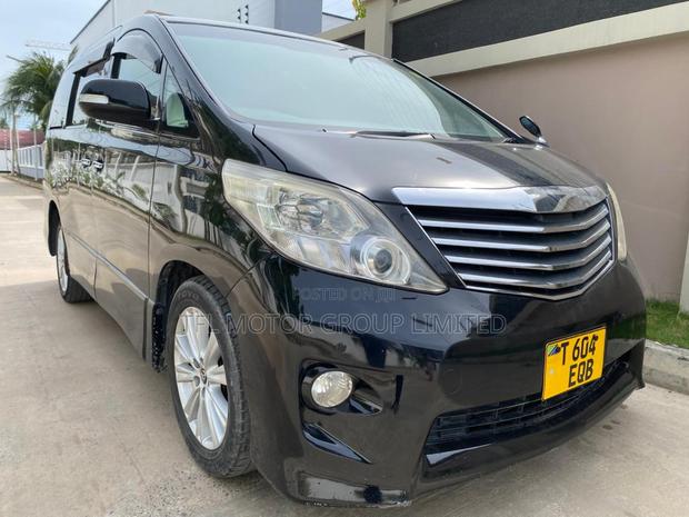 Toyota Vellfire 2010 Black