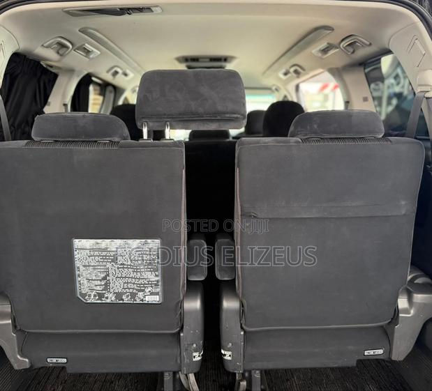 Toyota Vellfire 2010 Black