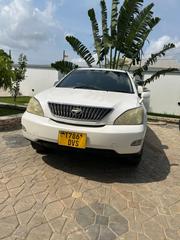 Toyota Harrier 2004 White for sale