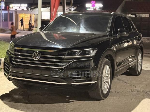 Volkswagen Touareg 2020 Black