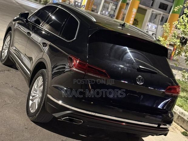 Volkswagen Touareg 2020 Black