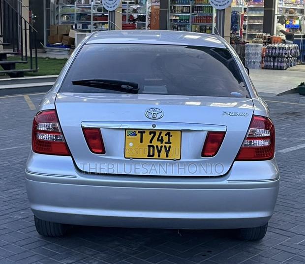 Toyota Premio 2005 Silver
