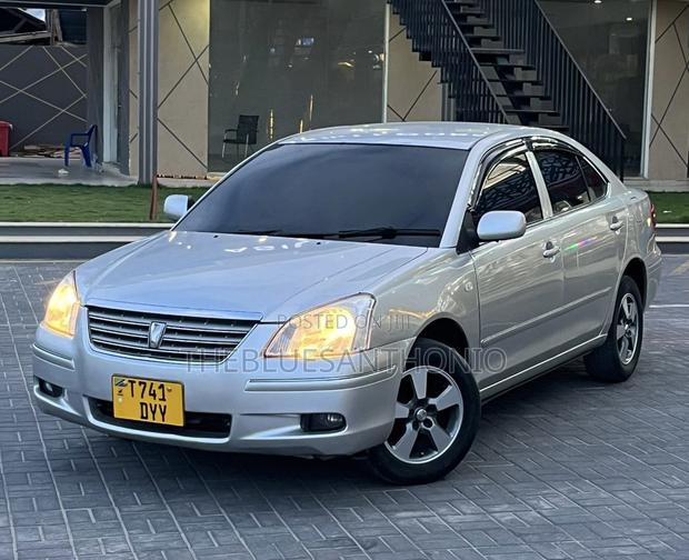 Toyota Premio 2005 Silver