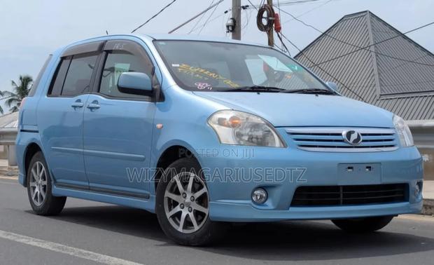 Toyota Raum 1.5 AWD 2011 Blue