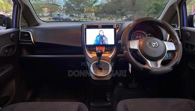 Toyota Ractis 1.5 AWD 2011 Blue