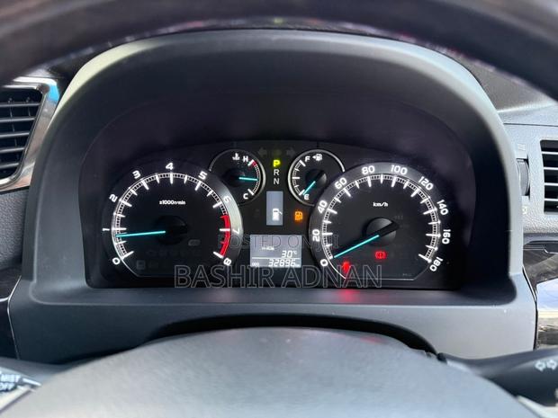 Toyota Alphard 2.4 Petrol FWD 2012 Gray