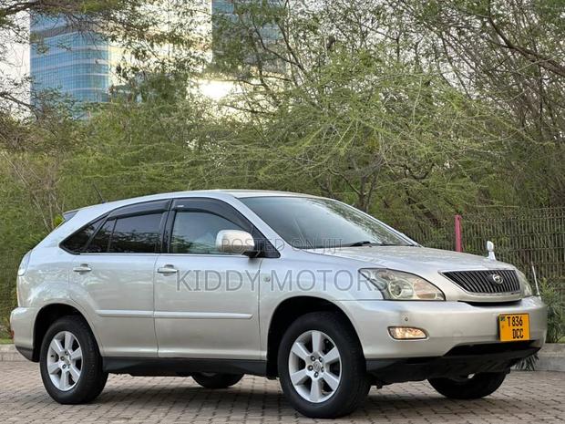 Toyota Harrier 2005 Silver