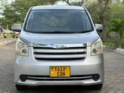 Toyota Noah 2008 Silver for sale