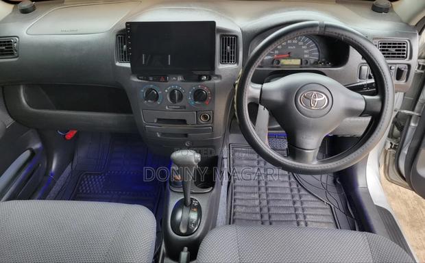 Toyota Probox 2005 Silver