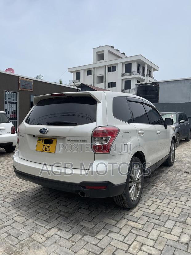 Subaru Forester 2014 White