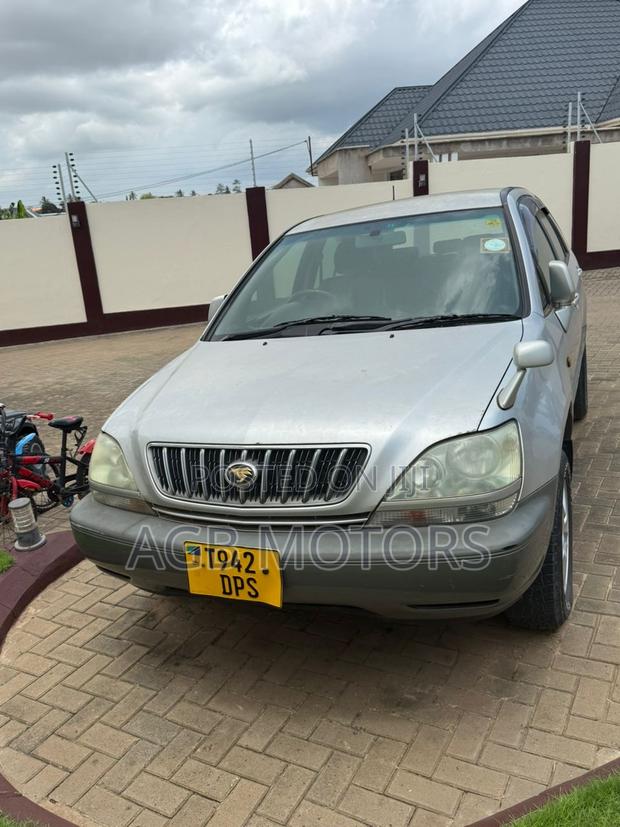 Toyota Harrier 240G Four 2003 Silver