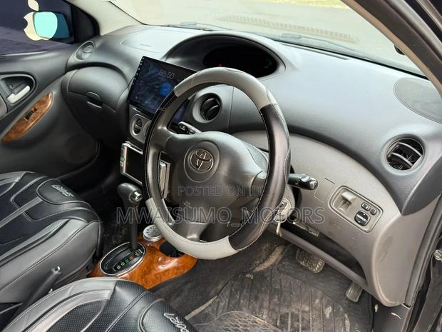 Toyota Vitz 2003 Matt Black