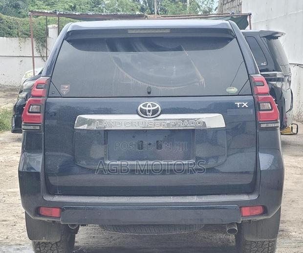 Toyota Land Cruiser Prado 2019 Black