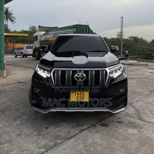 Toyota Land Cruiser Prado 2.8 2018 Black