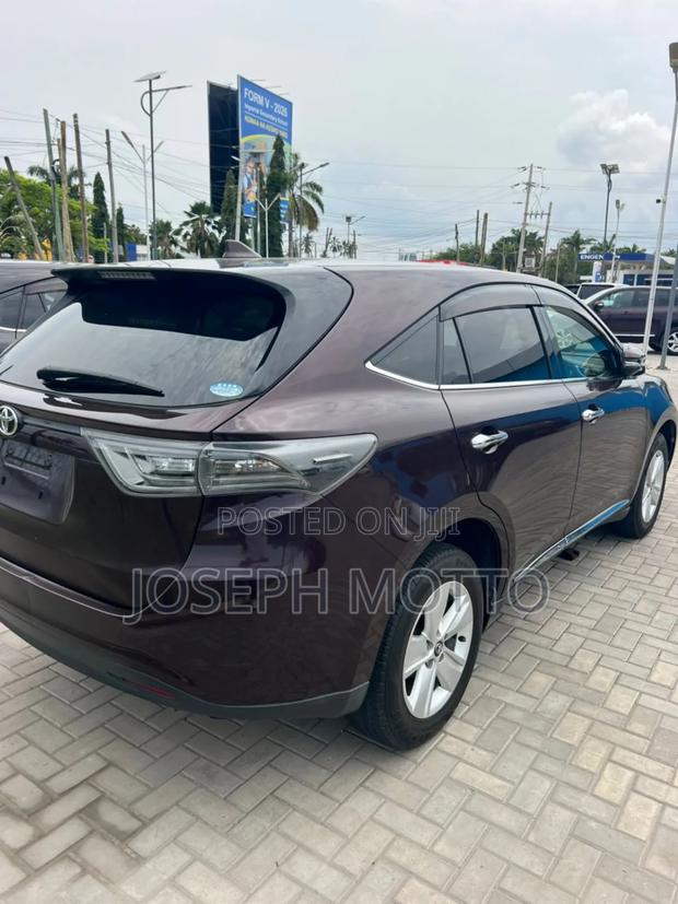 Toyota Harrier 2.0 2016 Black